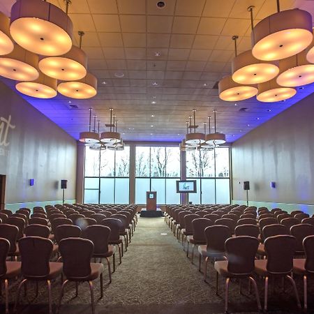 Holiday Inn Boston - Cambridge Area By Ihg Somerville Buitenkant foto